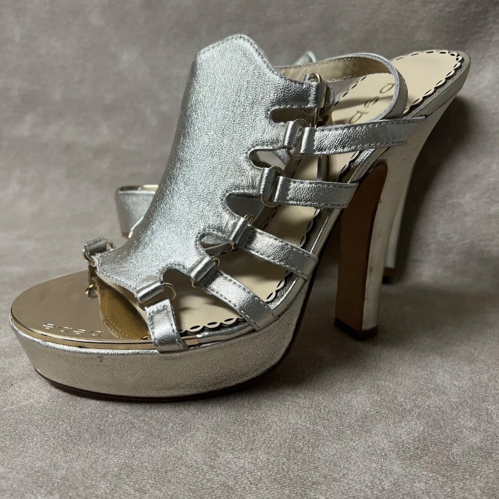BEBE Naomi Gold Summer Real LEATHER Gladiator Caged Heel Shoes sz 8